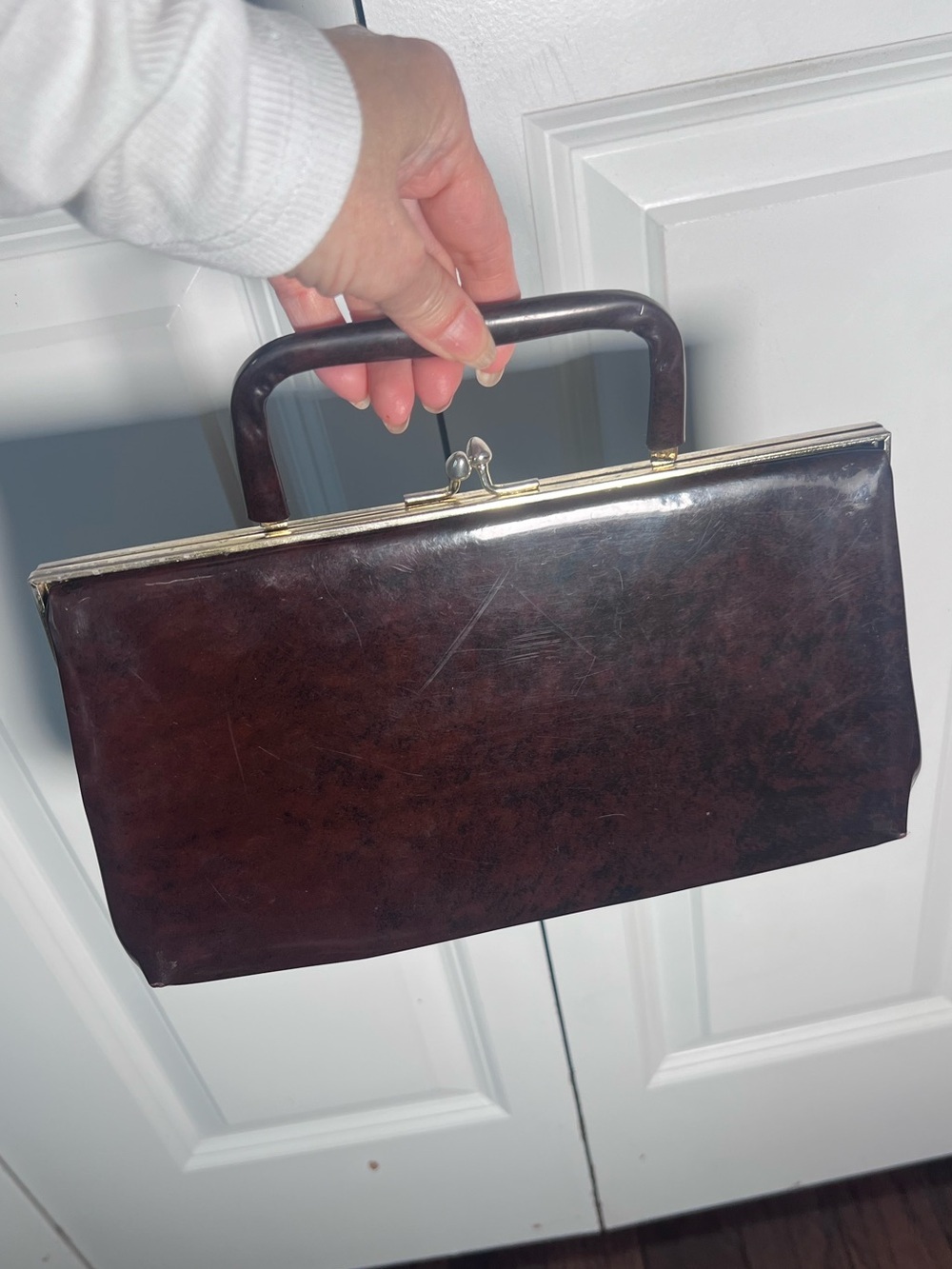 Source Unknown Vintage Dark Brown Frame Top-Handle Bag